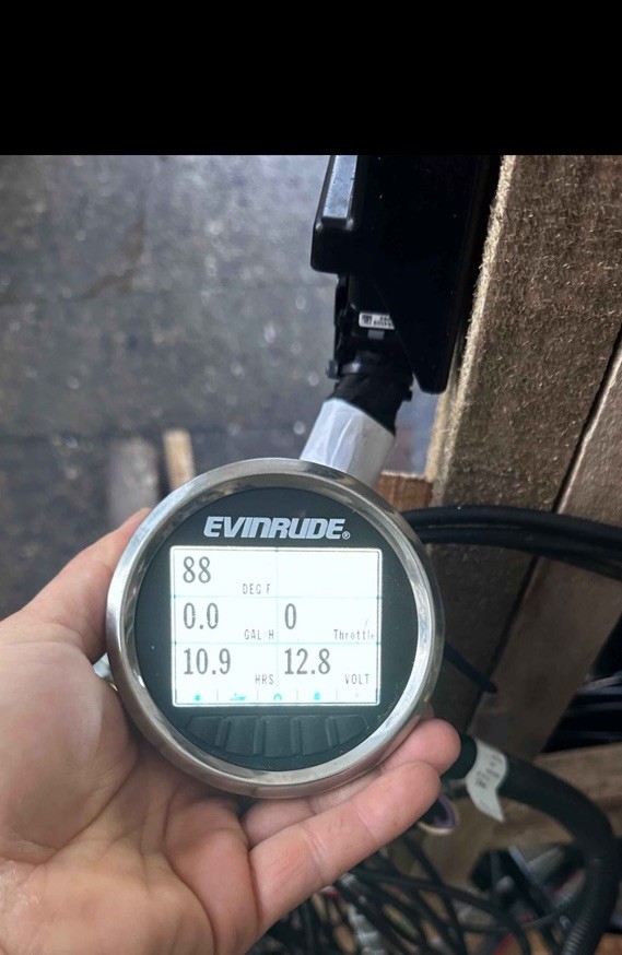 2016 Evinrude E-TEC HO 200HP 2 stroke outboard motor in excellent condition.