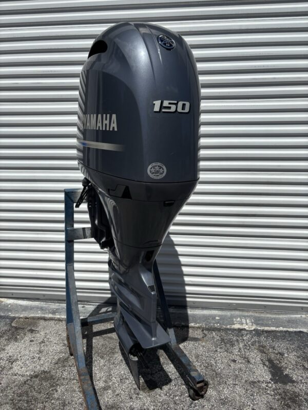 2016 Yamaha F150XB 150 HP 4-Stroke EFI Outboard Motor – 25" Shaft – 776 Hours – Complete Rigging Included