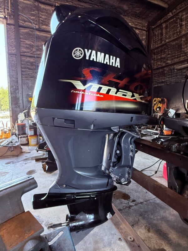 Used 2019 Yamaha VMAX SHO 250 HP V6 4-Stroke EFI Outboard Motor – Low Hours