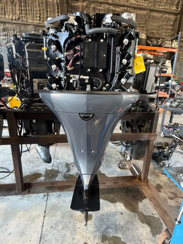 Used 2019 Yamaha VMAX SHO 250 HP V6 4-Stroke EFI Outboard Motor – Low Hours