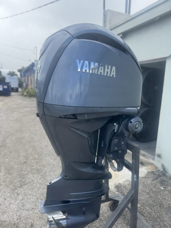 2022 Yamaha F300 300HP 4-Stroke Outboard Motor | 25" or 30" Shaft | Digital Controls & Complete Rigging Included