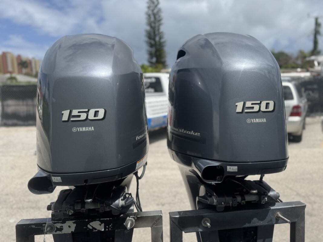 Used Pair of 2023 Suzuki DF150 150 HP EFI 4-Stroke Outboard Motors – 25″ (X) Digital Fly-By-Wire Twin Package
