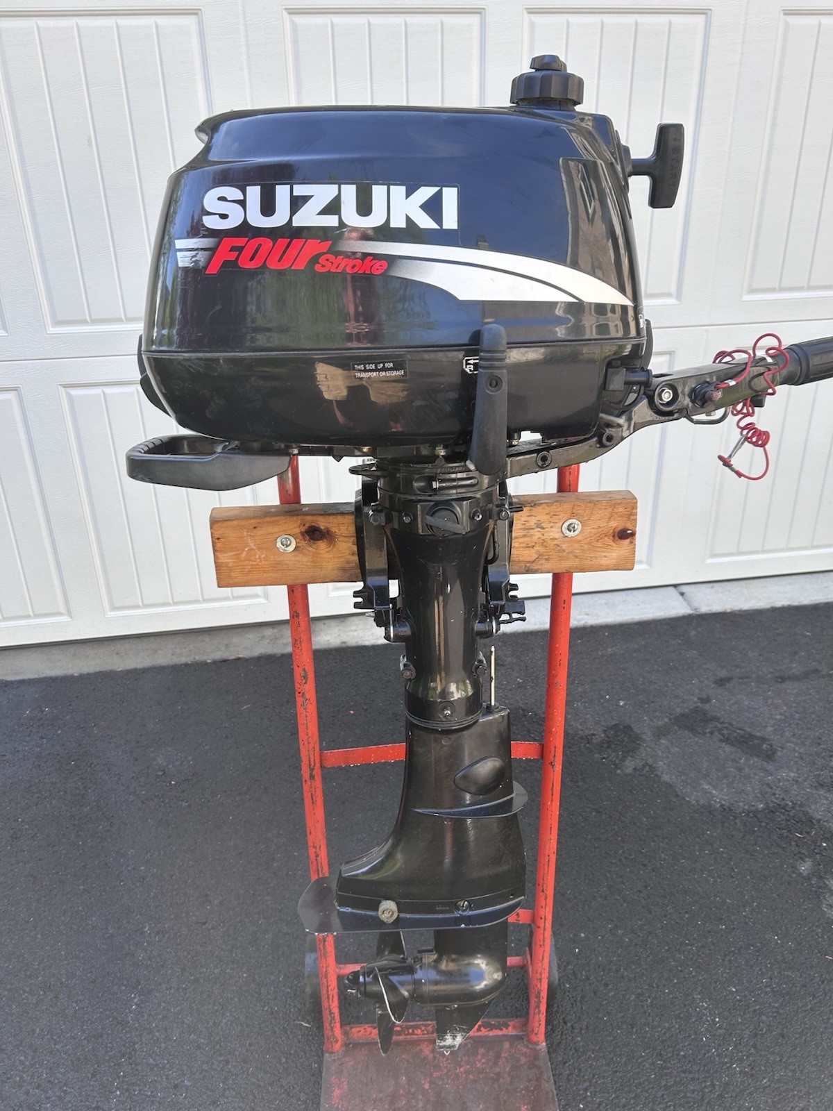 4 stroke Suzuki DF6 Outboard Motor 6hp Great Condition Low Hours.
