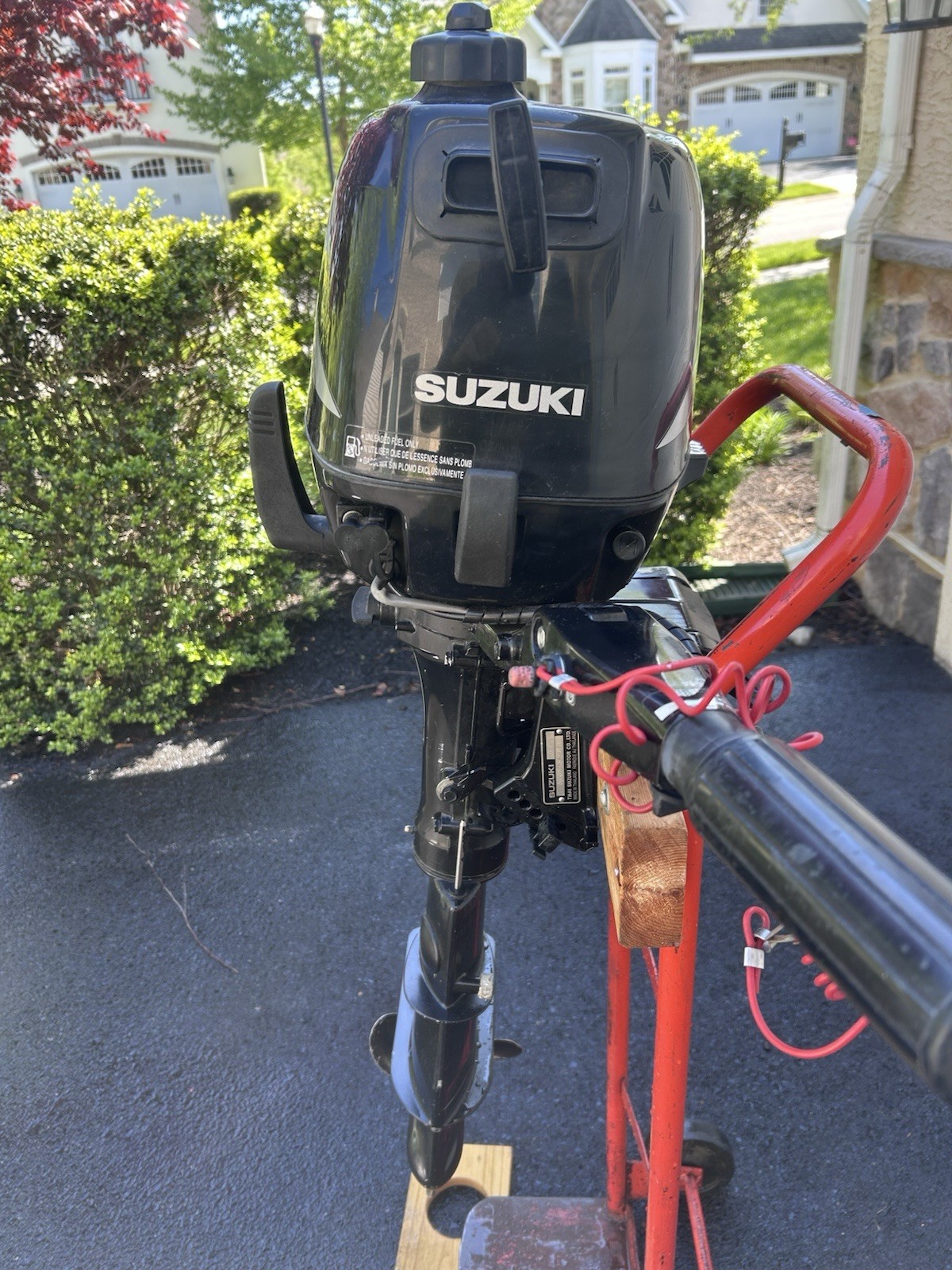 4 stroke Suzuki DF6 Outboard Motor 6hp Great Condition Low Hours.