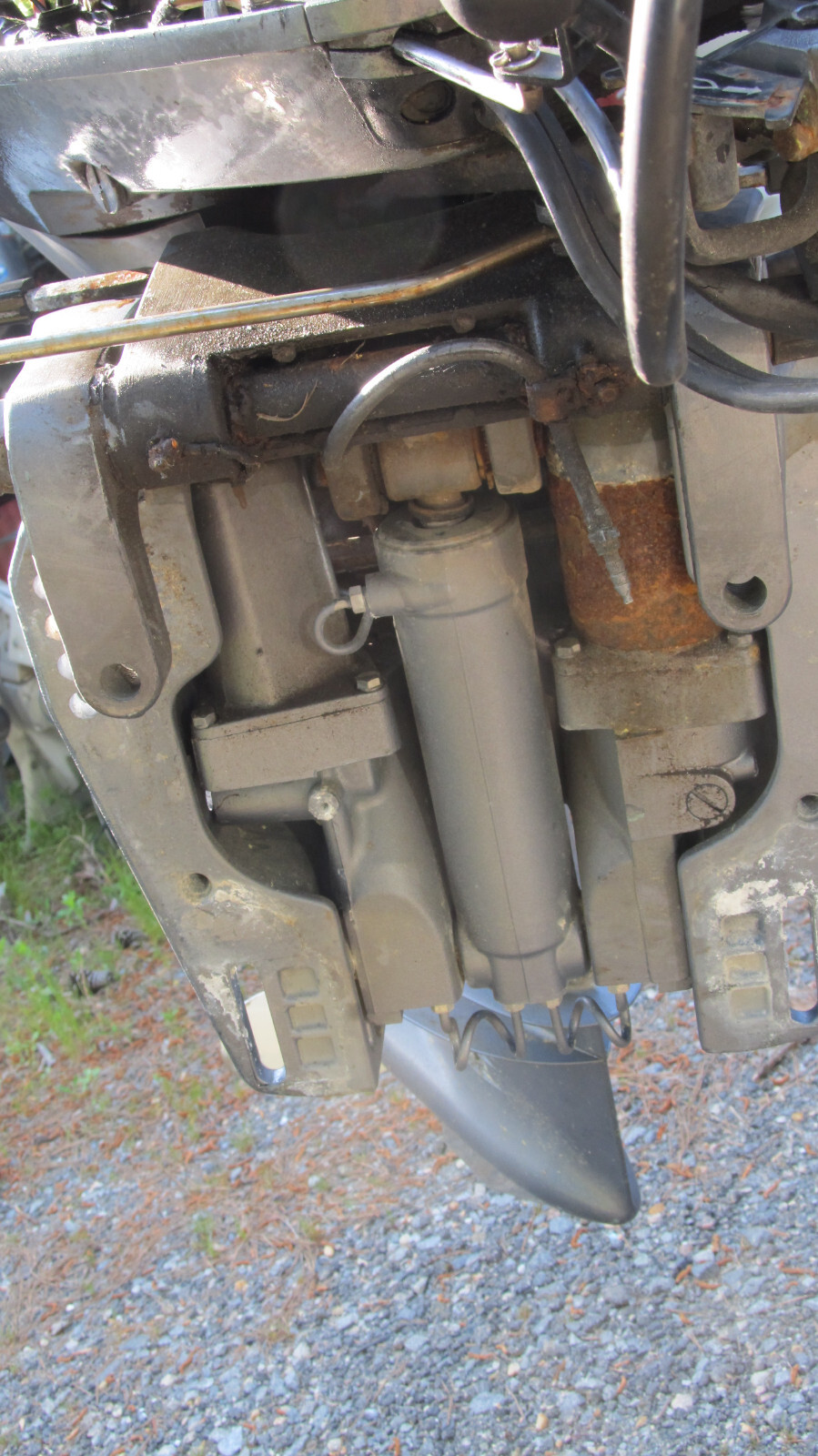 50HP Yamaha Outboard Motor w/ tiller Arm 20" Shaft 120 120 120 PSI