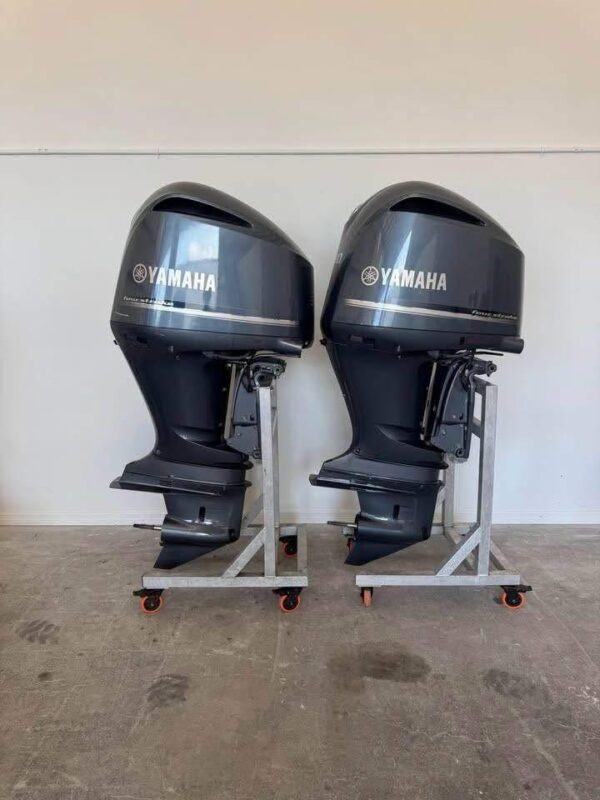 Twin Set of 2011 Yamaha F300 300 HP V6 4-Stroke EFI Outboard Motors – 25" Shaft – Digital Fly-By-Wire
