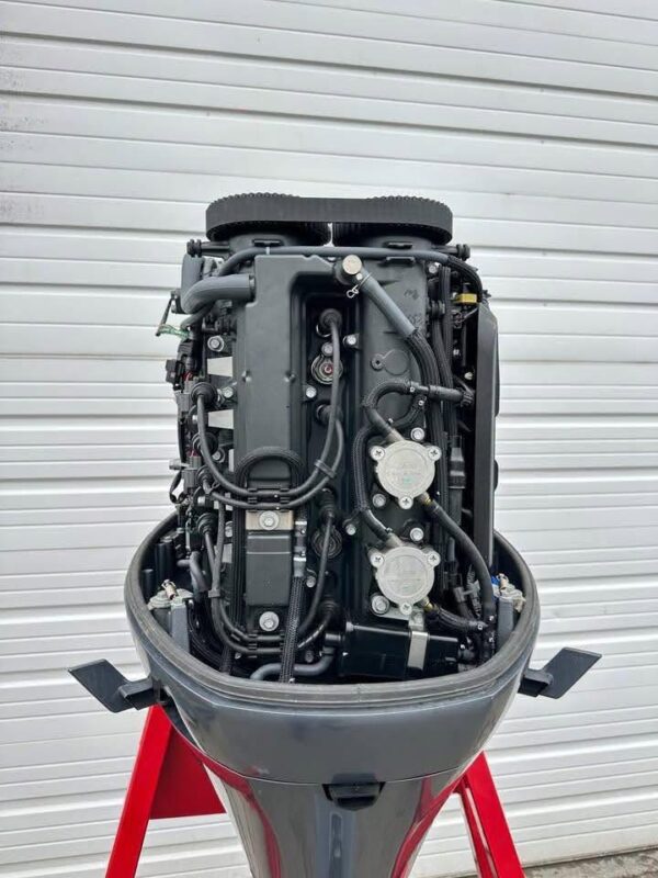2021 Yamaha F150XB 150 HP 4-Stroke EFI 25" Shaft Outboard Motor