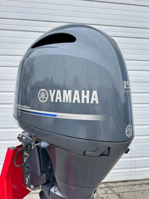 2021 Yamaha F150XB 150 HP 4-Stroke EFI 25" Shaft Outboard Motor