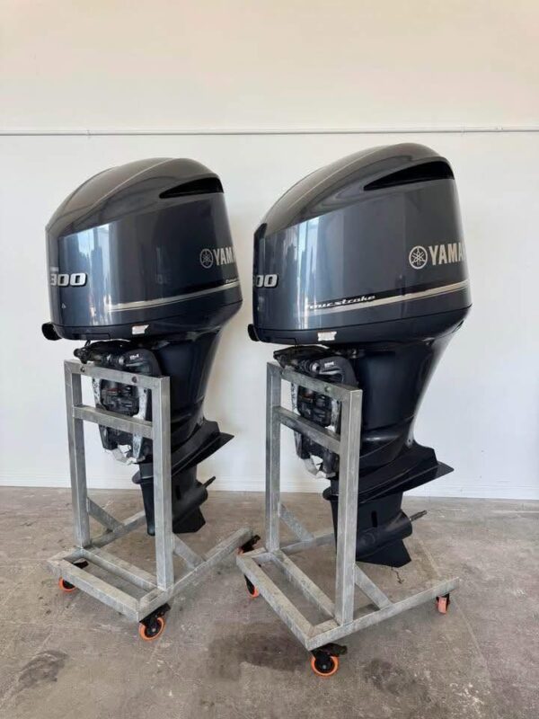 Twin Set of 2011 Yamaha F300 300 HP V6 4-Stroke EFI Outboard Motors – 25" Shaft – Digital Fly-By-Wire