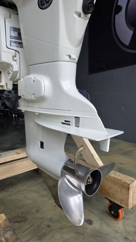 2017 Evinrude E-TEC 75 HP 2-Stroke DFI Outboard Motor – 20" Shaft – Only 87 Hours – Complete Rigging Included
