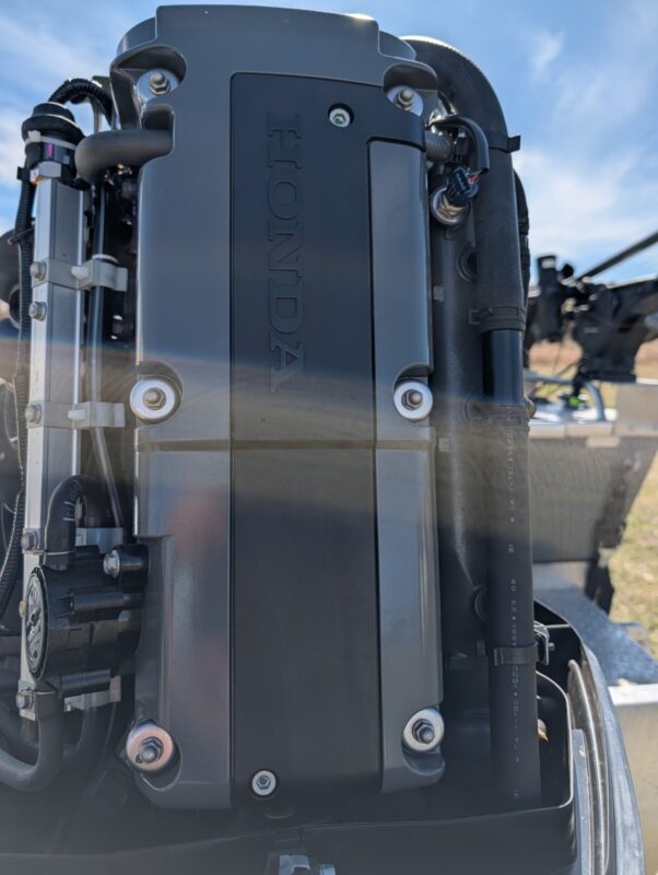 Used Honda 4-Stroke Outboard Motor – Low Hours, Warranty Remaining, Complete Setup