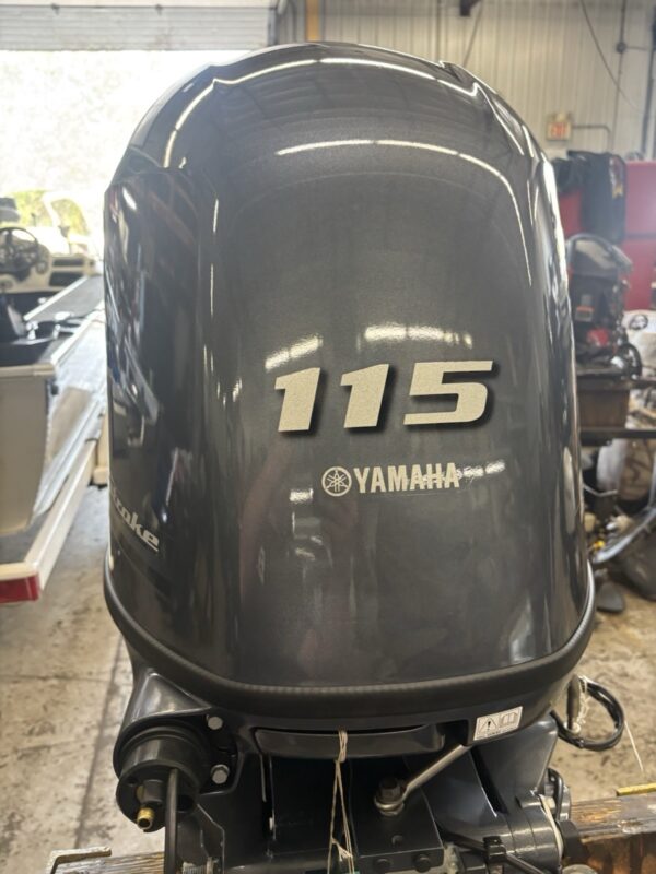 New 2025 Yamaha 115 HP EFI 4-Stroke 20″ (L) Long Shaft Outboard Motor
