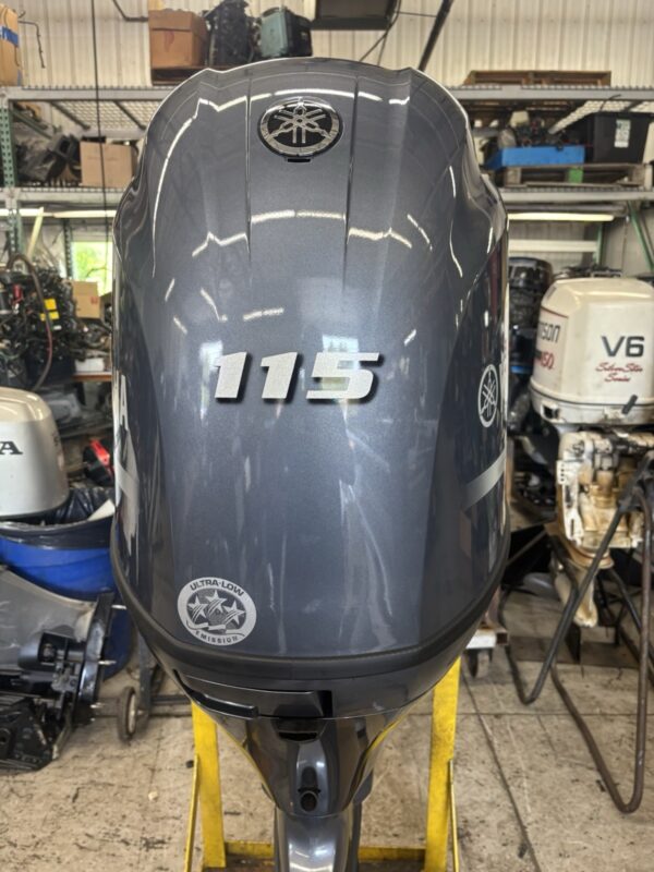 New 2025 Yamaha 115 HP EFI 4-Stroke 20″ (L) Long Shaft Outboard Motor