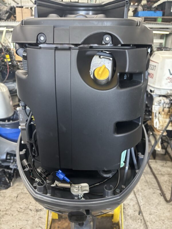 New 2025 Yamaha 115 HP EFI 4-Stroke 20″ (L) Long Shaft Outboard Motor