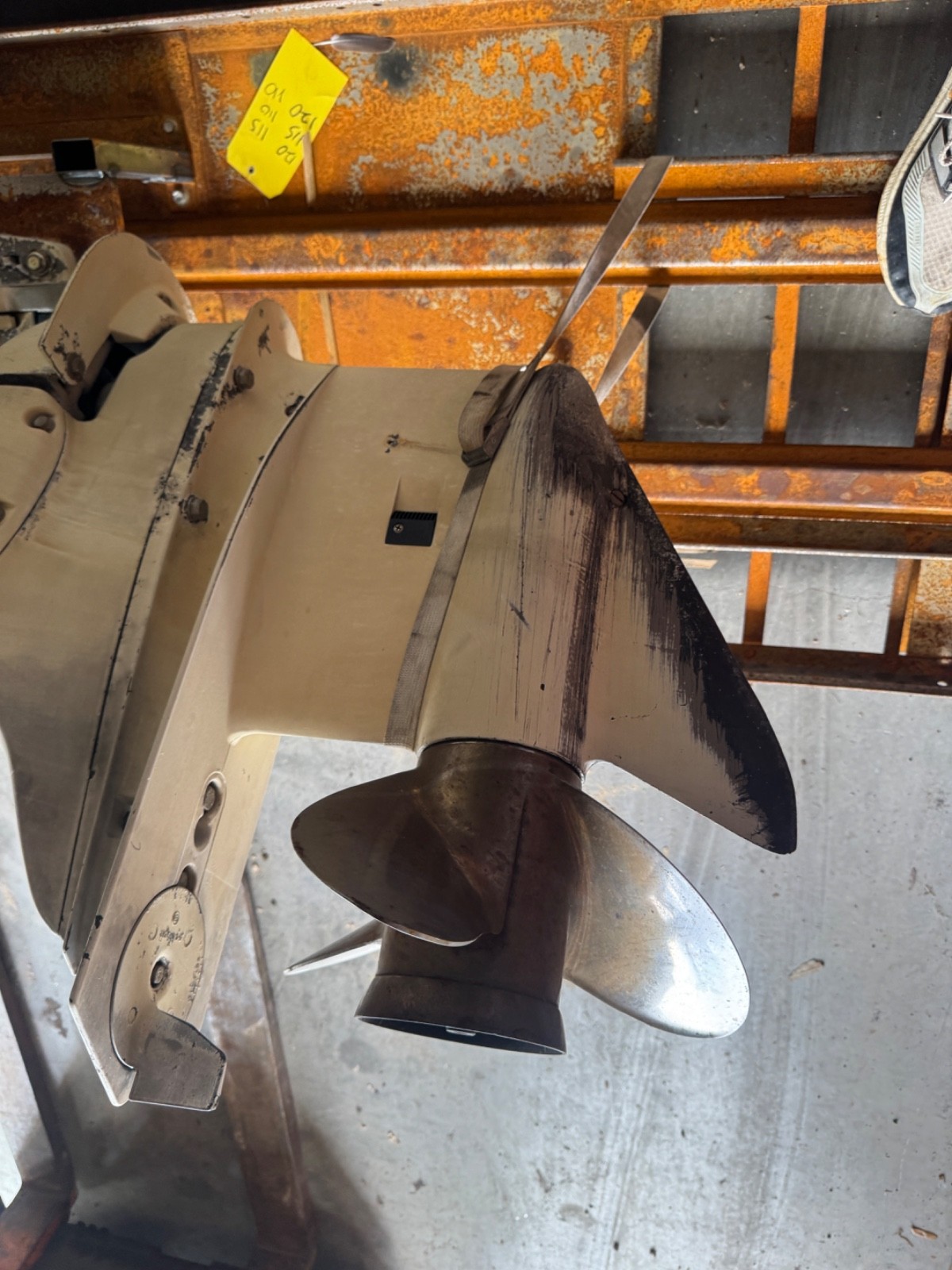 Pair 1997 Evinrude 150 hp FICHT 2-Stroke 25" Dual Twin Outboard Motors Props