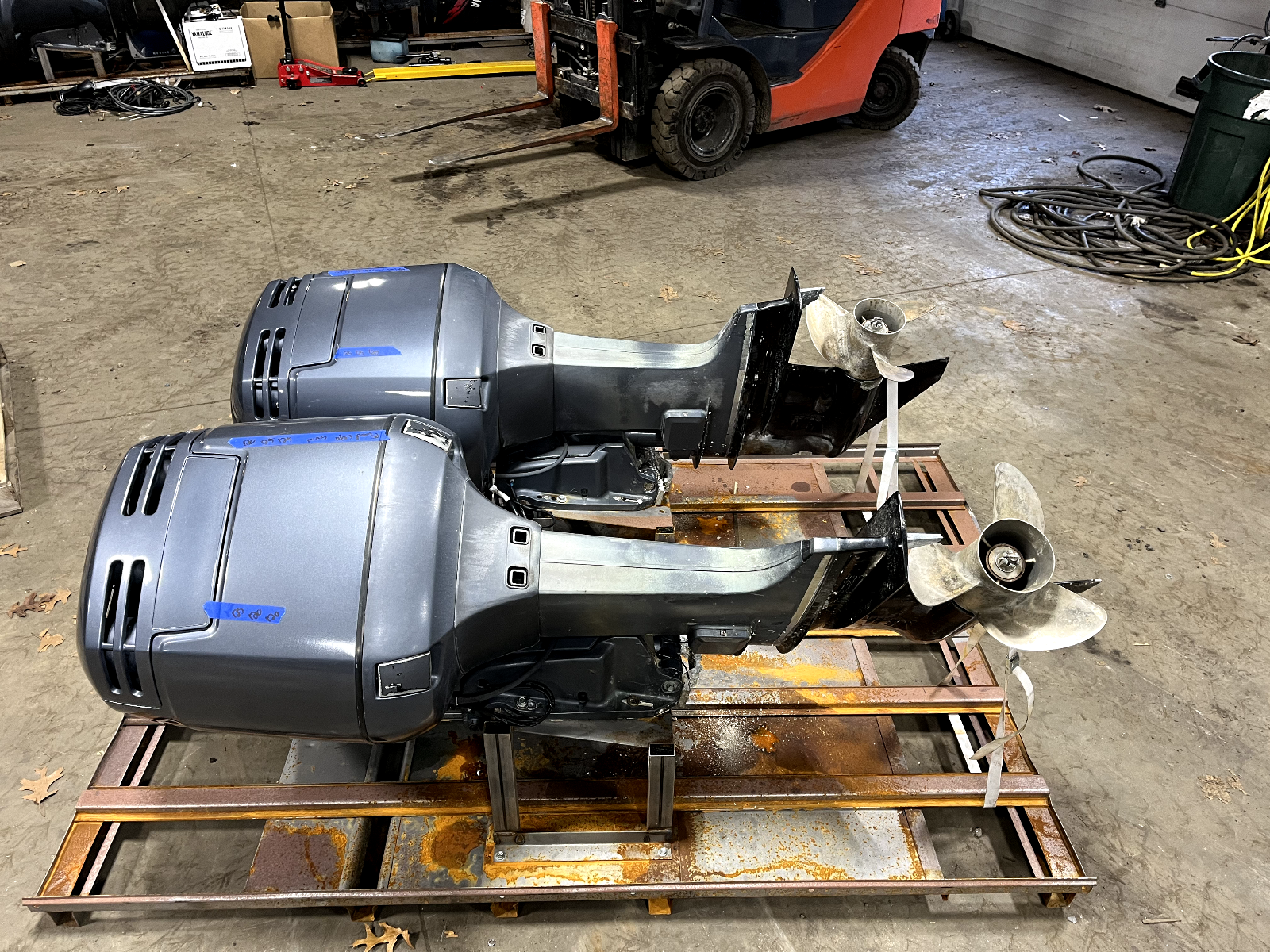 Pair 1999 Yamaha 150 hp Carbureted 2-Stroke 25" Dual Twin Outboard Motors V6