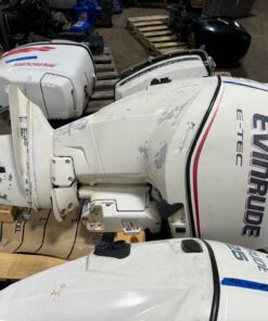Pair 2005 Evinrude 225 hp ETEC 2-Stroke 25