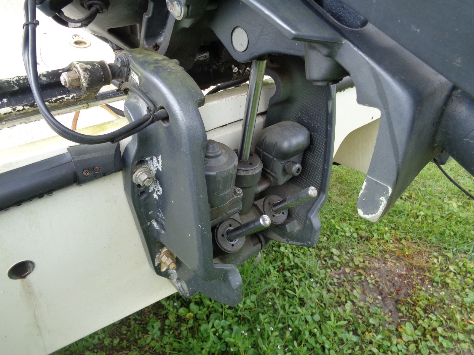 USED 1997 YAMAHA 150HP 25" 2 STROKE OUTBOARD BOAT MOTOR ENGINE C150TXRV