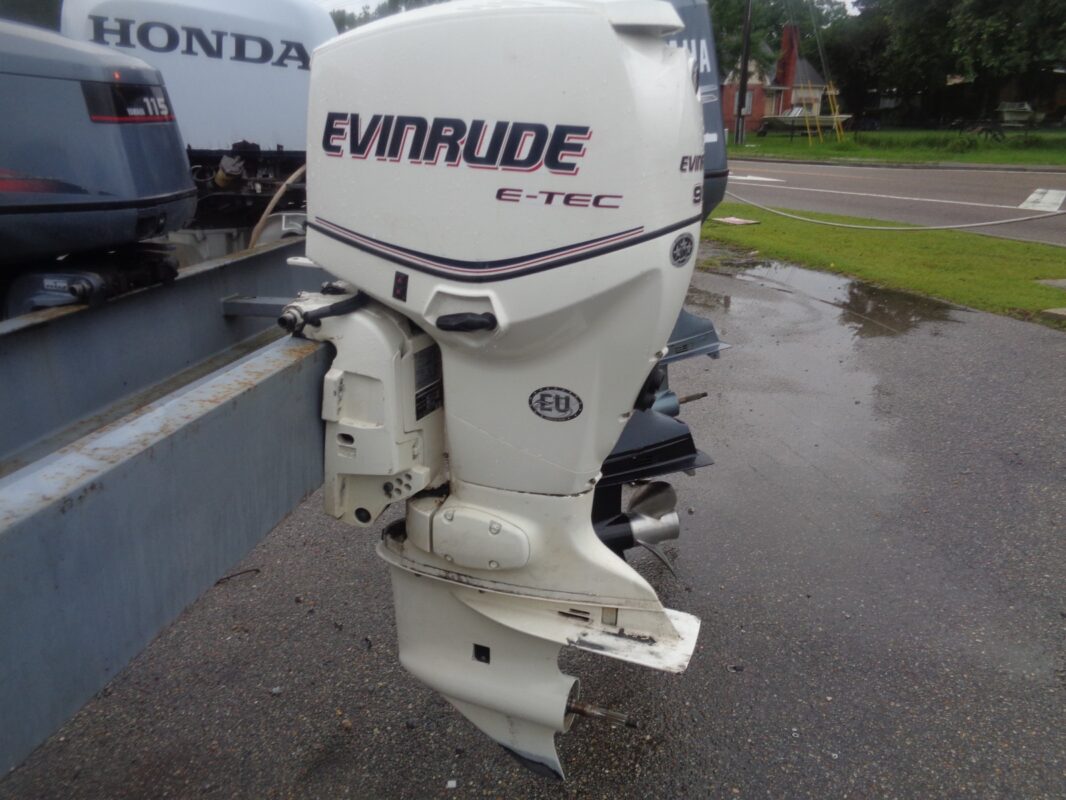 2013 Evinrude E-TEC 90HP 2-Stroke EFI Outboard Motor – 20" Shaft – Ready to Mount & Run