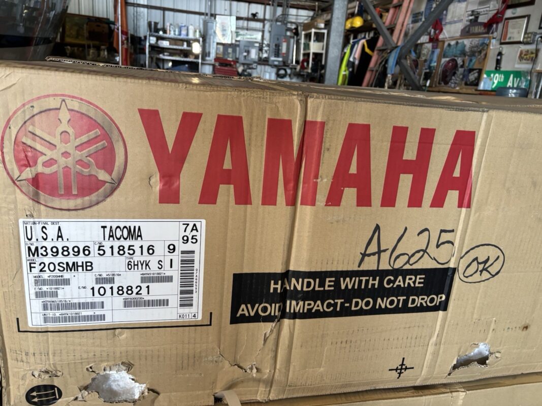 New Yamaha F20SMHB 20 HP EFI 2-Cylinder 4-Stroke Tiller Outboard Motor – 15″ (S) Short Shaft