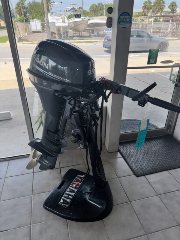New Yamaha T9.9XPHB 9.9 HP High Thrust 4-Stroke Electric Start Power Tilt 25″ (X) Outboard Motor