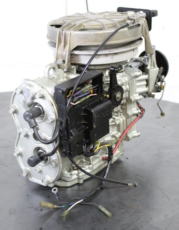 OEM Suzuki DT20 Powerhead | Fits 1977–1979 DT15 / DT20 15–20 HP 2-Cylinder 2-Stroke | P/N 11300-93818-01J
