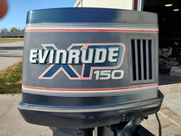 Used 1991 Evinrude XP 150HP V6 Carbureted 2-Stroke Outboard Motor – 20" Long Shaft – Electric Start – Freshwater