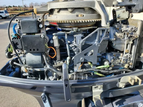 Used 1997 Yamaha 40 HP 2-Cylinder Carbureted 2-Stroke 20″ (L) Outboard Motor