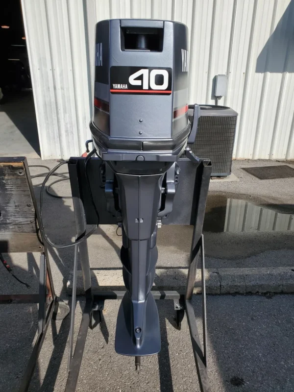 Used 1997 Yamaha 40 HP 2-Cylinder Carbureted 2-Stroke 20″ (L) Outboard Motor