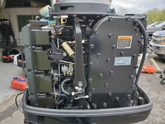 Used 1999 Mercury 115 HP 4-Cylinder Carbureted 2-Stroke 20" (L) Outboard Motor