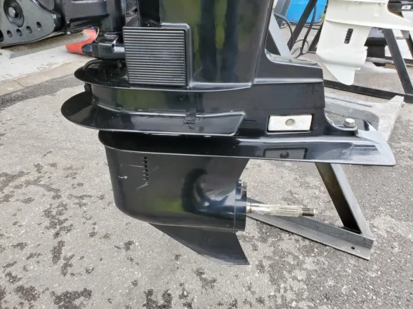 Used 1999 Mercury 115 HP 4-Cylinder Carbureted 2-Stroke 20" (L) Outboard Motor