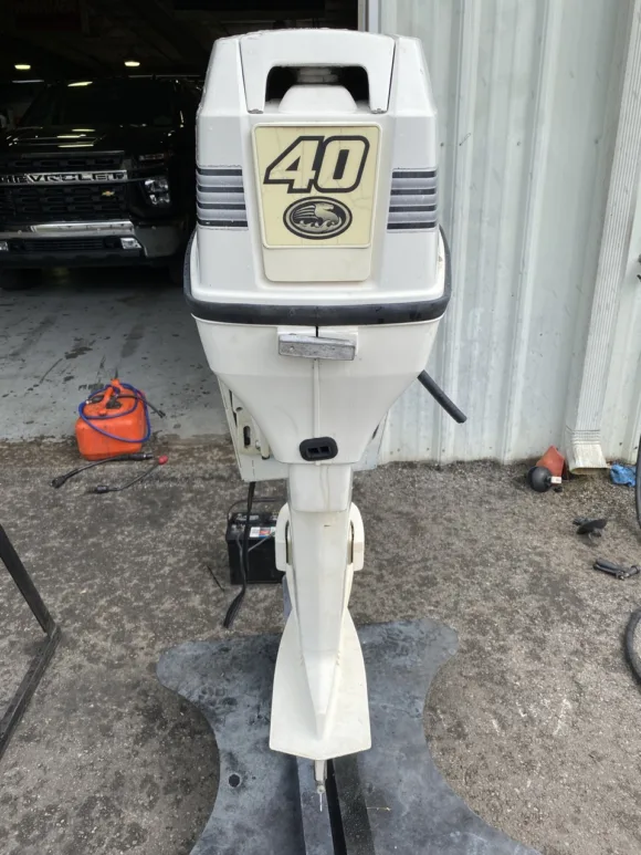 Used 2003 Johnson 50HP 2-Cylinder Carbureted 2-Stroke Outboard Motor – 20" Long Shaft – Electric Start – Freshwater