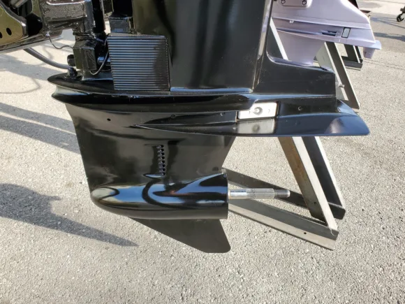 Used 2001 Mercury 175 HP 6-Cylinder EFI 2-Stroke 20" (L) Outboard Motor