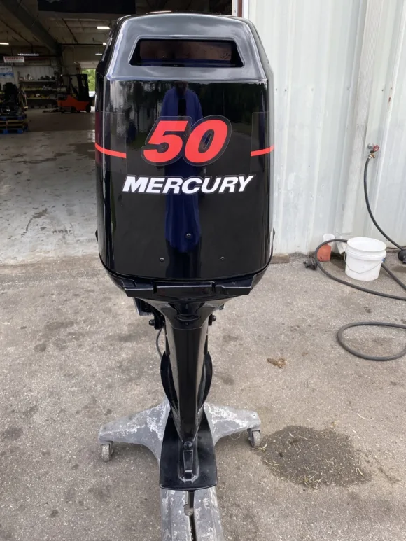 Used 2001 Mercury 50 HP 3-Cylinder Carbureted 2-Stroke 20" (L) Outboard Motor