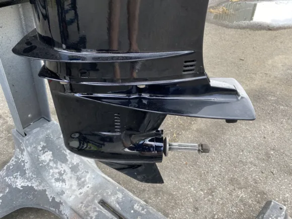Used 2001 Mercury 50 HP 3-Cylinder Carbureted 2-Stroke 20" (L) Outboard Motor