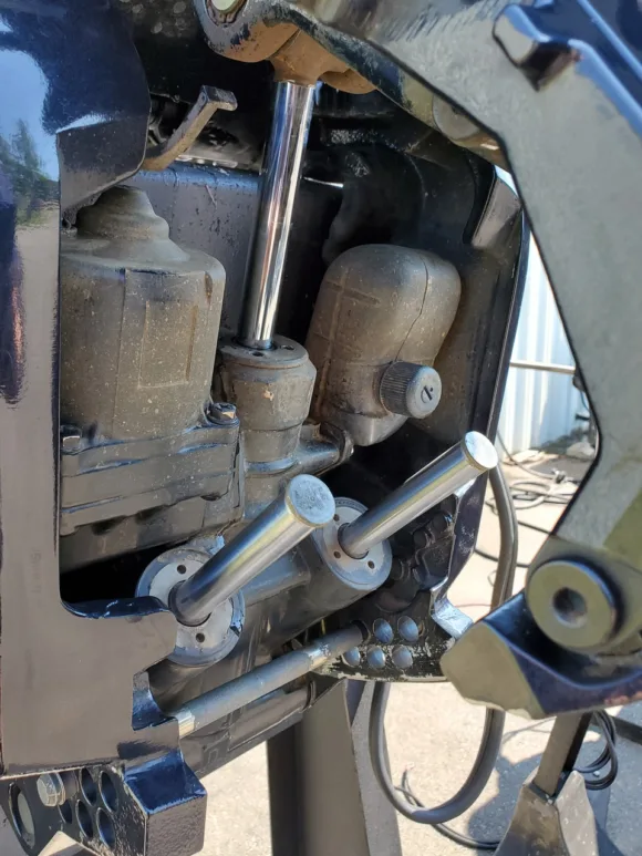 Used 2002 Evinrude 115HP DFI 4-Cylinder 2-Stroke Outboard Motor – 20" Long Shaft – 680 Hours