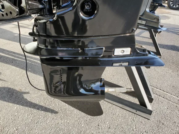 Used 2002 Mercury 90 HP 4-Cylinder Carbureted 4-Stroke 20" (L) Outboard Motor
