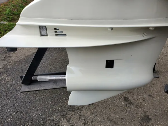 Used 2003 Johnson 150HP 6-Cylinder Carbureted 2-Stroke Outboard Motor – 25" Extra-Long Shaft – Electric Start – Freshwater