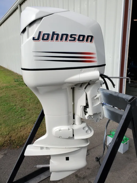 Used 2003 Johnson 150HP 6-Cylinder Carbureted 2-Stroke Outboard Motor – 25" Extra-Long Shaft – Electric Start – Freshwater