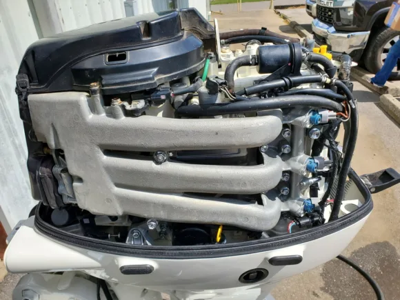 Used 2003 Johnson 50HP 3-Cylinder EFI 4-Stroke Outboard Motor – 20" Long Shaft – 361 Hours – Electric Start