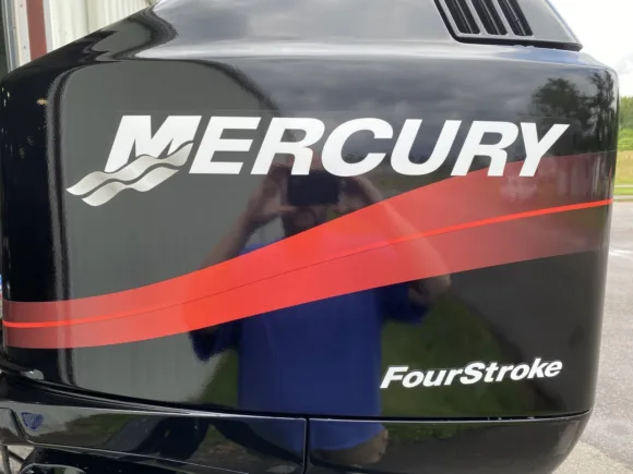 Used 2005 Mercury 90 HP 4-Cylinder Carbureted 4-Stroke 25" (X) Outboard Motor