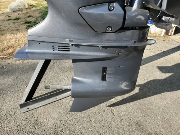 Used 2005 Yamaha 150 HP 4-Cylinder EFI 4-Stroke 25″ (X) Outboard Motor