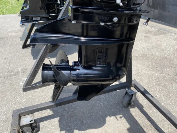 2006 Mercury 25 HP 3-Cylinder EFI 4-Stroke 15" (Short Shaft) Tiller Outboard Motor – Model F25EH