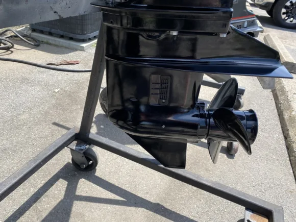 2006 Mercury 25 HP 3-Cylinder EFI 4-Stroke 15" (Short Shaft) Tiller Outboard Motor – Model F25EH