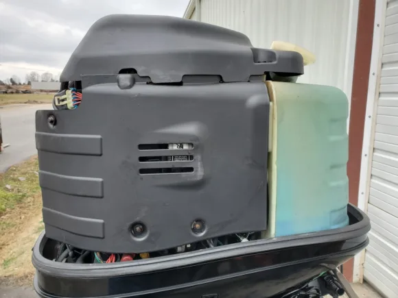Used 2006 Mercury Optimax 90 HP 3-Cylinder DFI 2-Stroke 20" (L) Outboard Motor