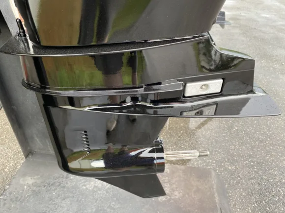 Used 2007 Mercury 60 HP 4-Cylinder EFI 4-Stroke 20" (L) Outboard Motor