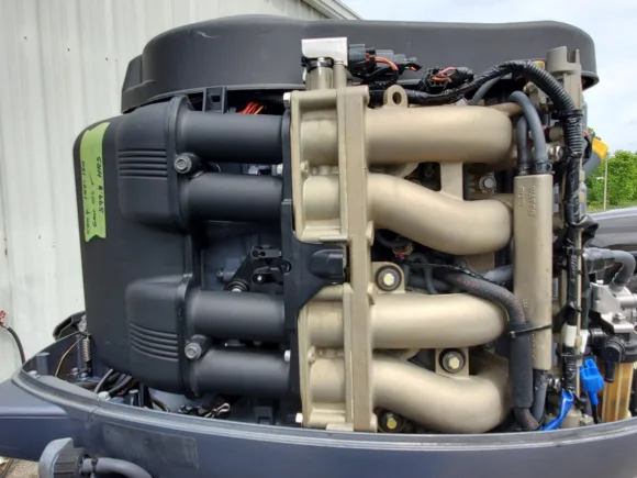 Used 2008 Yamaha 115 HP 4-Cylinder EFI 4-Stroke 20″ (L) Outboard Motor