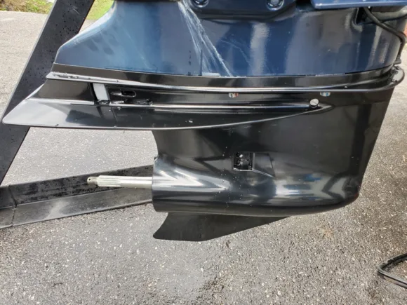 Used 2009 Evinrude E-TEC 250 HO V6 DFI 2-Stroke Outboard Motor – 25" Extra-Long Shaft – 399 Hours – New SEI Lower Unit