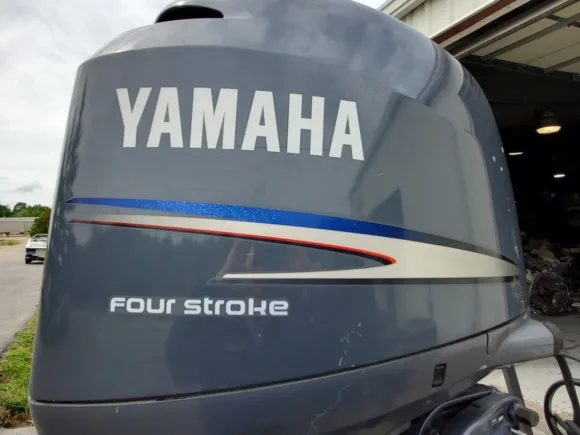 Used 2009 Yamaha 150 HP 4-Cylinder EFI 4-Stroke 25″ (X) Outboard Motor