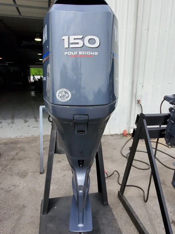 Used 2009 Yamaha 150 HP 4-Cylinder EFI 4-Stroke 25″ (X) Outboard Motor